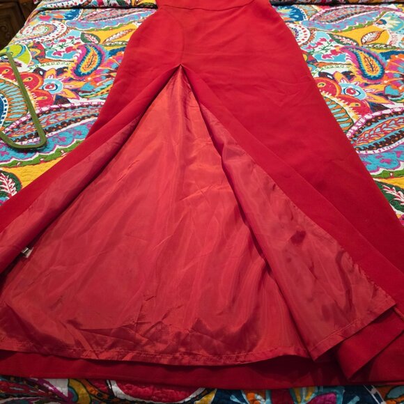 Calvin Klein red gown. Brand new!! Never worn! - Picture 8 of 10